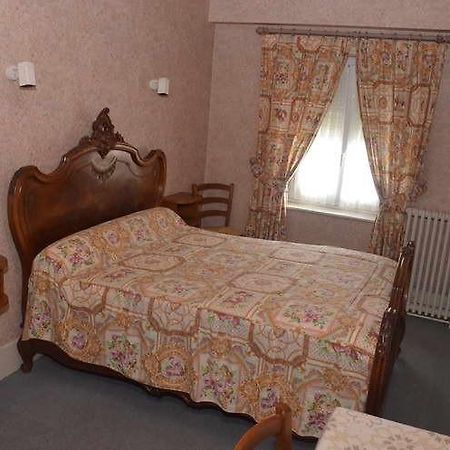 Hotel Du Commerce Pont-de-Vaux Esterno foto