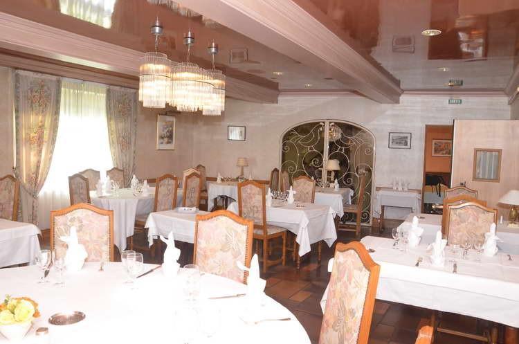 Hotel Du Commerce Pont-de-Vaux Esterno foto